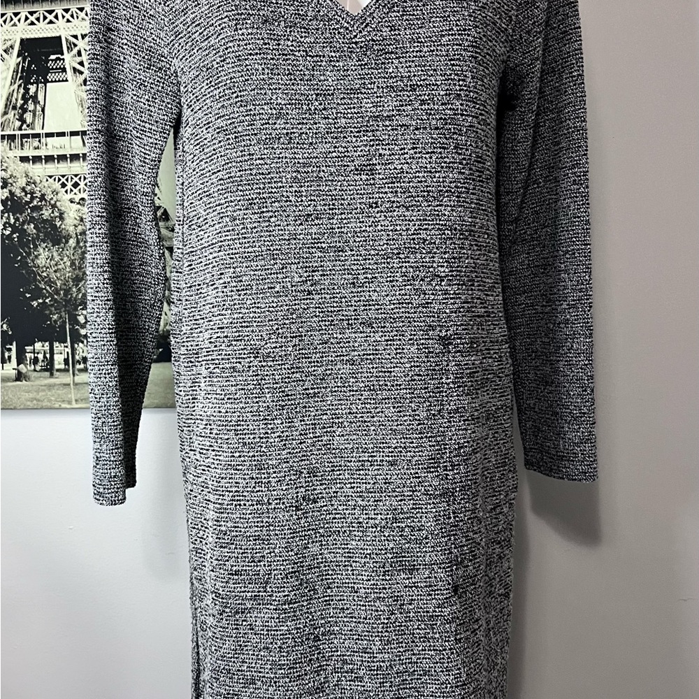 Lou & Grey Heather Gray V-Neck Midi Dress - Picture 10 of 10